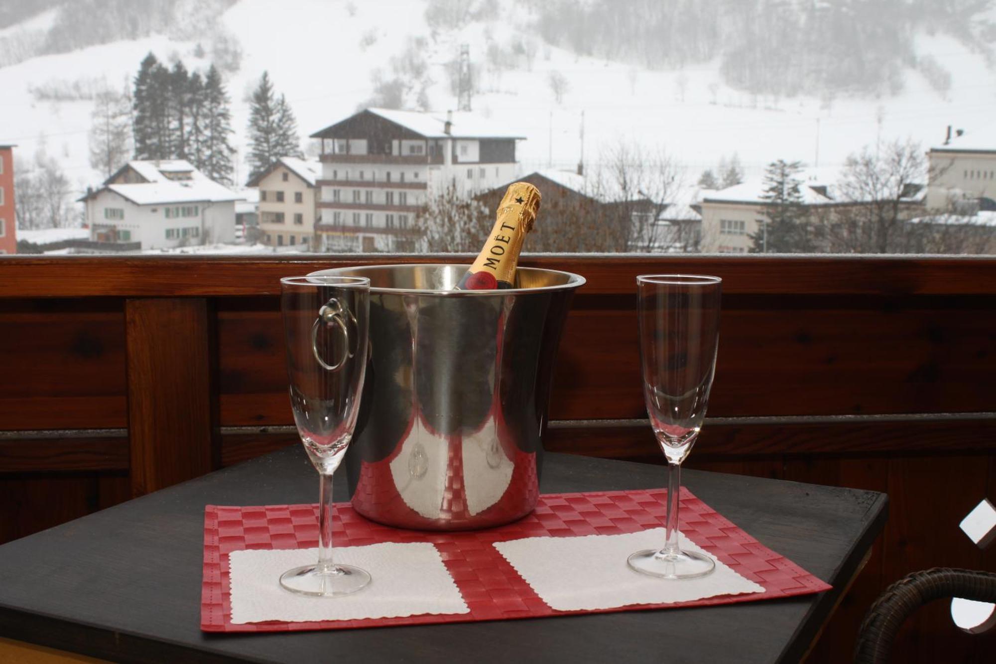 Grichting Hotel & Serviced Apartments Leukerbad Exterior foto